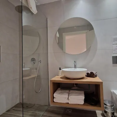 Seabreeze N13 - Sea Views, Cozy Balcony, Steps From The Promenade Слима